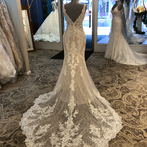 Bridal Shop «J & B Bridals & Formals», reviews and photos, 136 S Main St, Chambersburg, PA 17201, USA