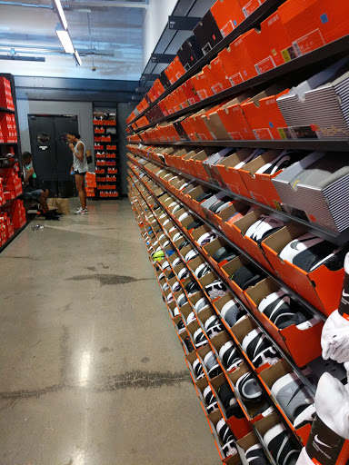 Sporting Goods Store «Nike Factory Store», reviews and photos, 4642 Factory Stores Blvd FF100, Myrtle Beach, SC 29579, USA