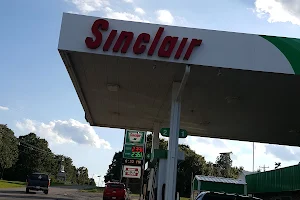 Town and Country Sinclair image