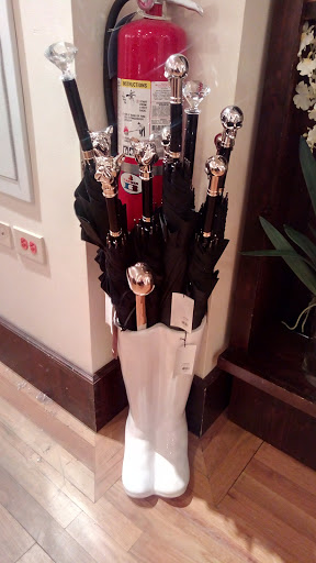 Home Goods Store «Z Gallerie», reviews and photos, 5959 Triangle Town Blvd #2179, Raleigh, NC 27616, USA