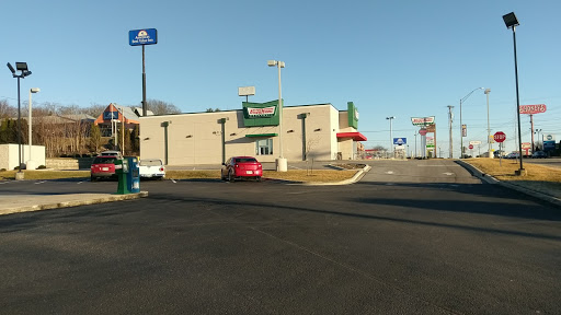 Donut Shop «Krispy Kreme Cookeville», reviews and photos, 947 S Jefferson Ave, Cookeville, TN 38501, USA