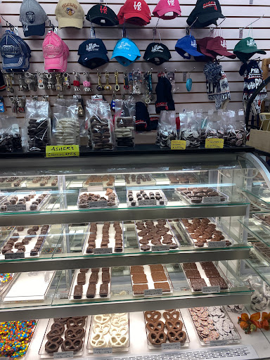 Gift Shop «Xenos Candy & Gifts», reviews and photos, 231 Chestnut St, Philadelphia, PA 19106, USA