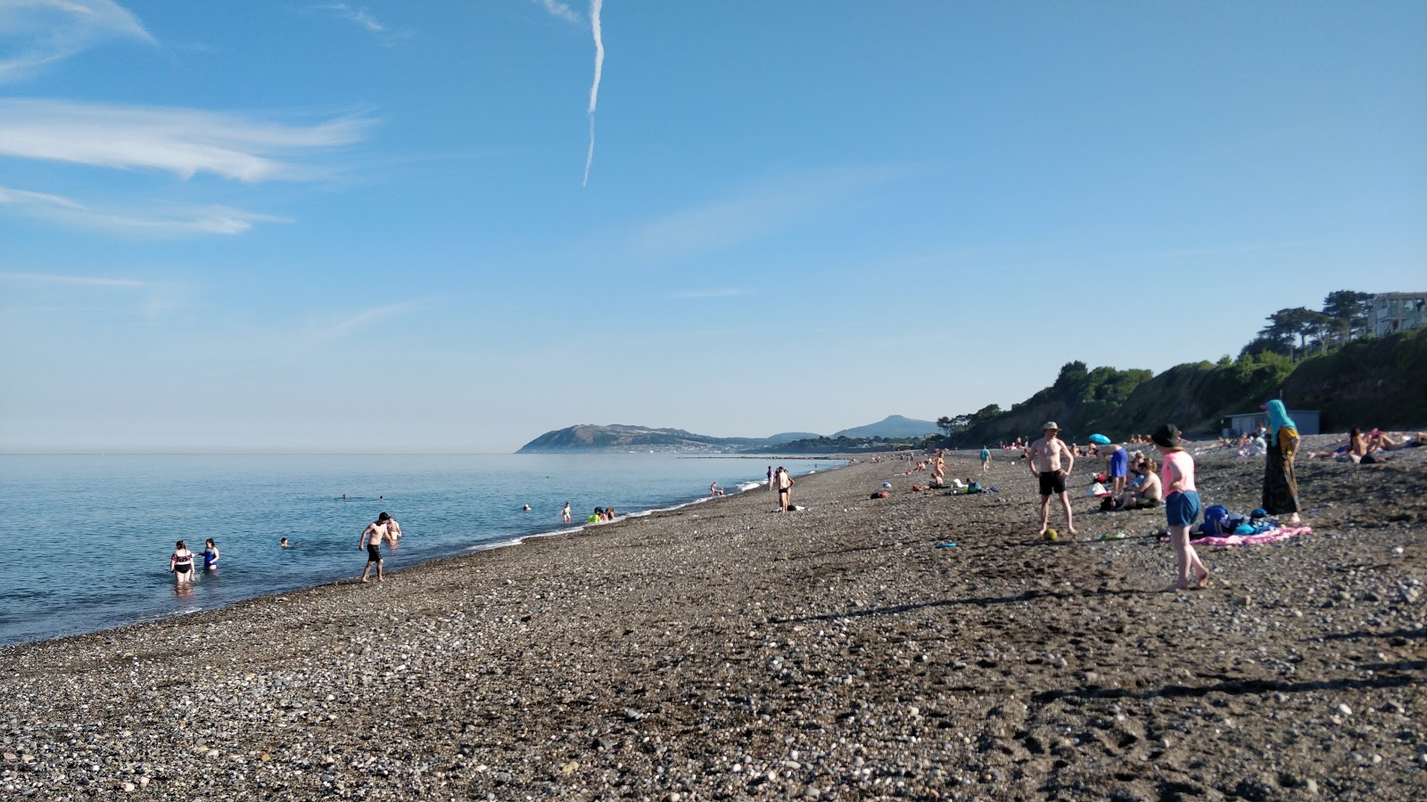 Photo of Killiney Strand with very clean level of cleanliness