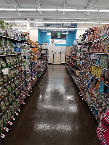 Pet Supply Store «Pet Supplies Plus», reviews and photos, 713 Brandilynn Blvd, Cedar Falls, IA 50613, USA