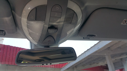 Used Car Dealer «PDX Used Cars», reviews and photos, 1475 SE Tualatin Valley Hwy, Hillsboro, OR 97123, USA