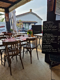 Atmosphère du Restaurant français La Cabane du Fier à Ars-en-Ré - n°11