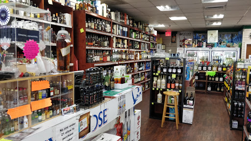 Liquor Store «FAMILY WINES AND LIQUORS», reviews and photos, 88 Guyon Ave, Staten Island, NY 10306, USA