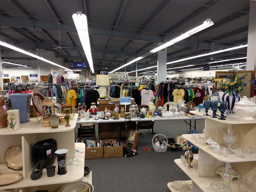 Crowded Closet, 1213 Gilbert Ct, Iowa City, IA 52240, Thrift Store