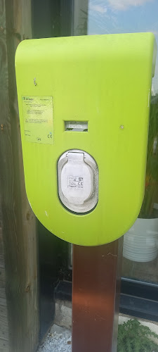 Borne de recharge de véhicules électriques Green hôtels Charging Station Fleury-Mérogis