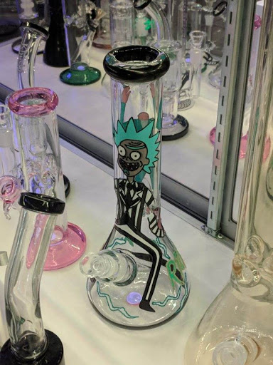 Vaporizer Store «UP IN SMOKE Vapes & Tobacco Shop», reviews and photos, 176 US-202 #114, Ringoes, NJ 08551, USA