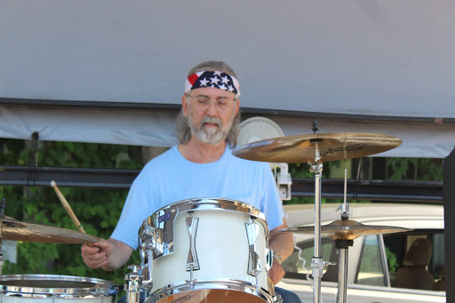 Karaoke Bar «Yankee Bar & Grill», reviews and photos, 5482 Lake Rd E, Geneva, OH 44041, USA