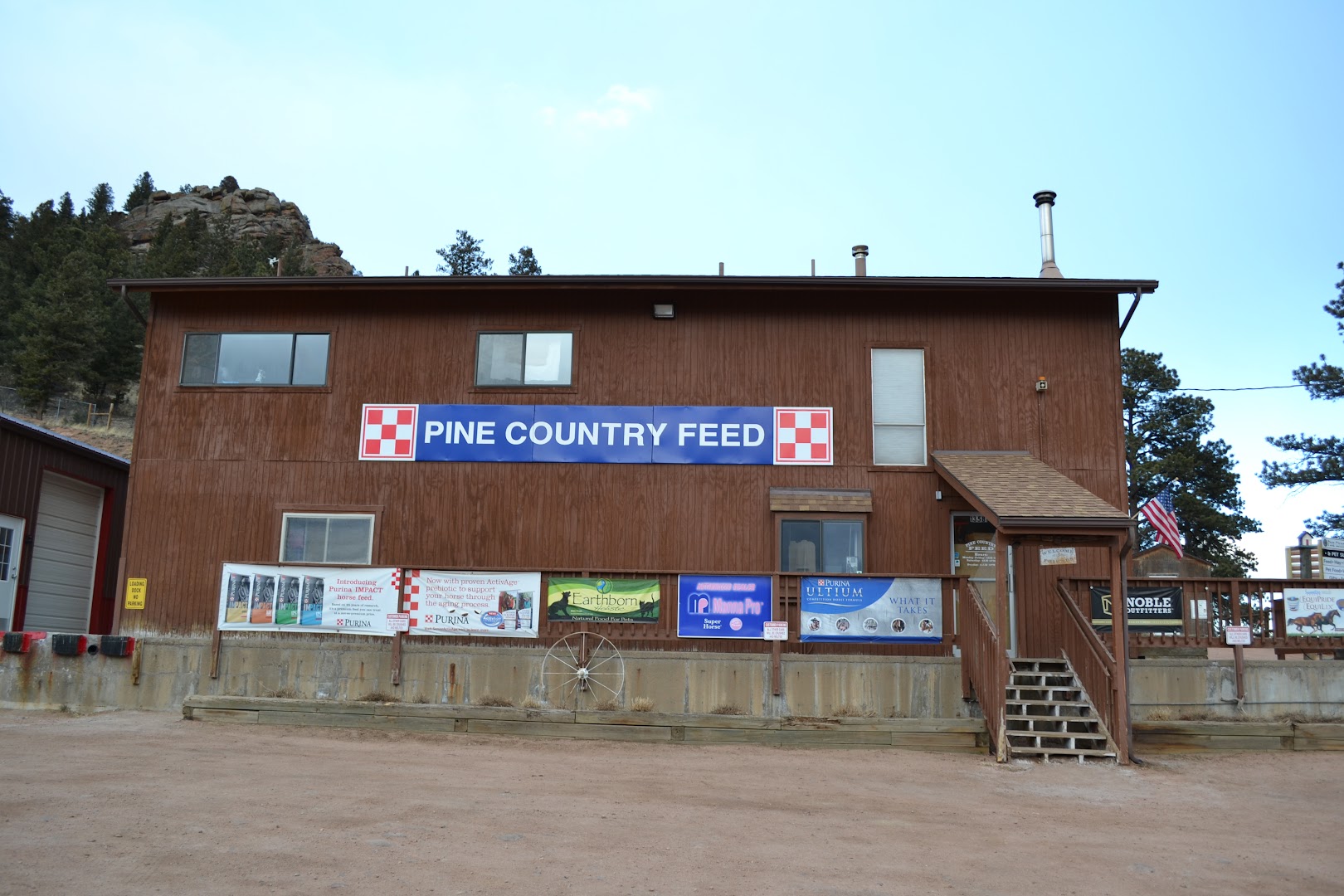 Pine Country Feed & Pet Supply