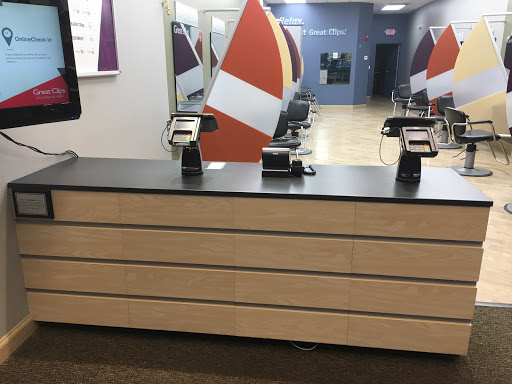Hair Salon «Great Clips», reviews and photos, 11607 Catalpa Ln, Woodstock, IL 60098, USA