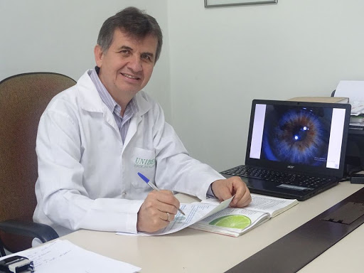 Prof. Benjamin Cunha - Especialista em Iridologia, Aconselhamento Familiar e Naturopatia