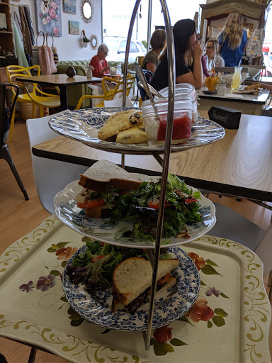 Florist «Classics Flowers and Confections», reviews and photos, 10069 Valley View St, Cypress, CA 90630, USA