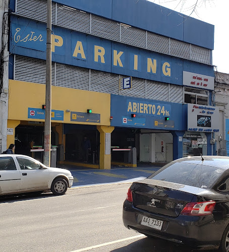 Ester Parking - Montevideo