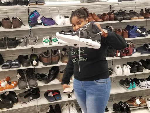 Shopping Mall «Richardson Square», reviews and photos, 501 S Plano Rd, Richardson, TX 75081, USA