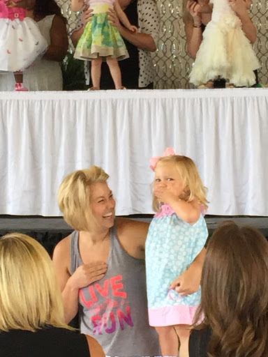 Hair Salon «Tangles Salon Suites and Spa», reviews and photos, 1502 Memorial Blvd, Springfield, TN 37172, USA