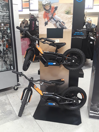 Harley-Davidson Dealer «Petersons Harley-Davidson South», reviews and photos