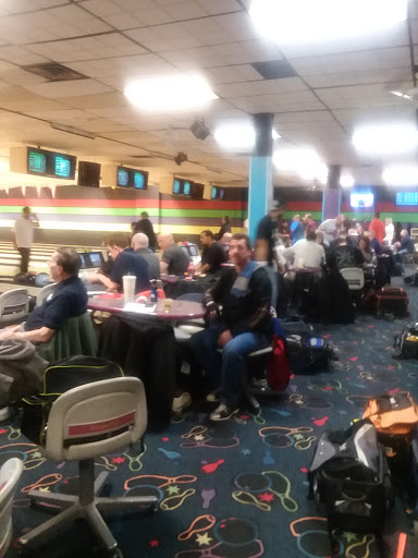 Bowling Alley «Bowl Mor Lanes», reviews and photos, 201 Highland Ave, East Syracuse, NY 13057, USA