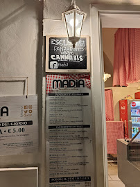 Madià morsi di felicità à Monopoli menu