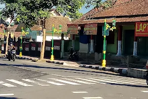 Rumah Makan Padang Minang Asli I image