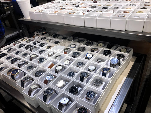 Watch Store «Fossil Outlet Store», reviews and photos, 18521 Outlet Blvd #725, Chesterfield, MO 63005, USA