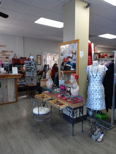 Consignment Shop «Carousel Consignments», reviews and photos, 8405 Sudley Rd, Manassas, VA 20109, USA