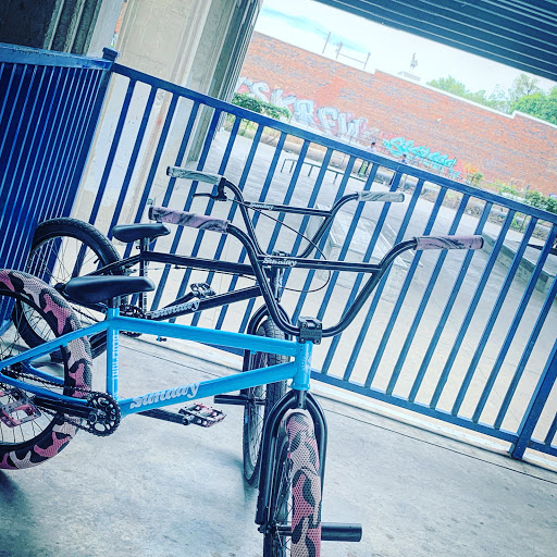 Bicycle Store «Bicycle X-Change Shops», reviews and photos, 908 W Douglas Ave, Wichita, KS 67203, USA