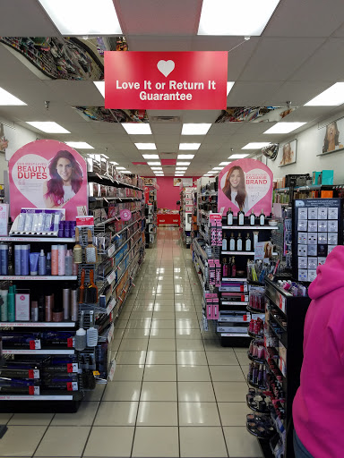 Sally Beauty, 624 Wesley Dr, Wood River, IL 62095, USA, 