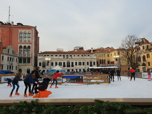 Ice rinks in Venice