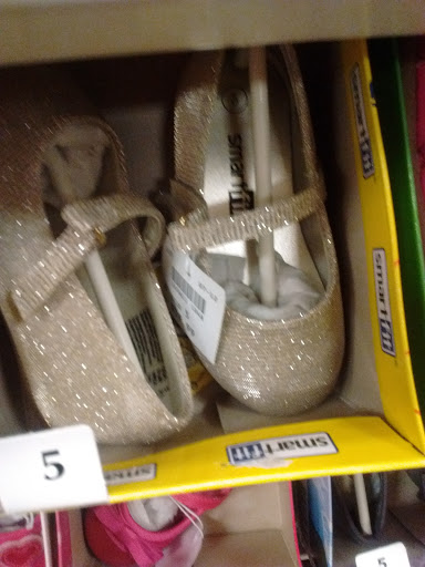 Home Goods Store «Shopko La Crosse North», reviews and photos, 2400 Rose St, La Crosse, WI 54603, USA