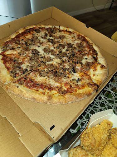 #12 best pizza place in Orlando - Bella Italia Pizza