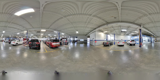 Auto Body Shop «Herb Chambers Collision Center of Braintree», reviews and photos, 75 Lundquist Dr, Braintree, MA 02184, USA