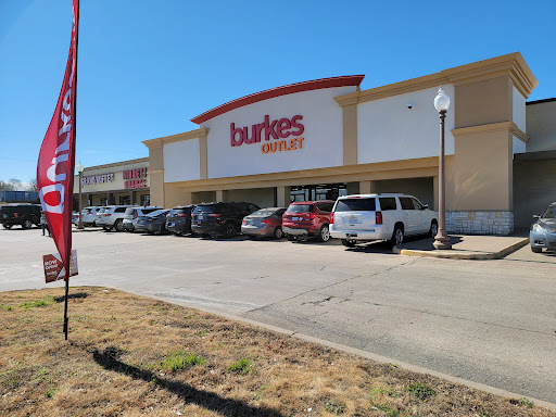 Burkes Outlet - Ennis Crossroads Shopping Center