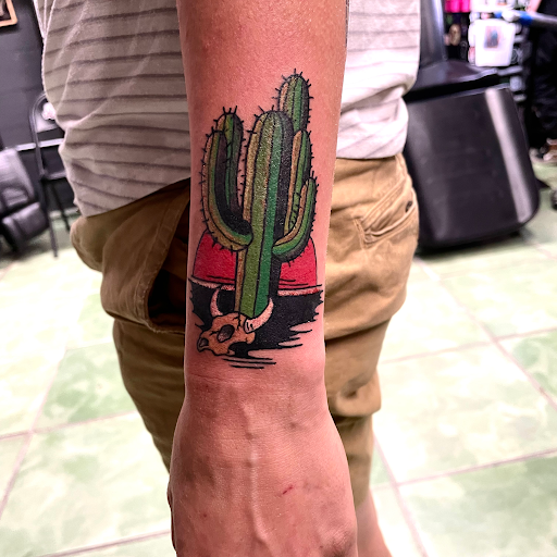 Explore floral tattoo sleeve ideas, creative tattoo ideas in Saint Petersburg, available at Cthulhu Tattoo & Body Piercing