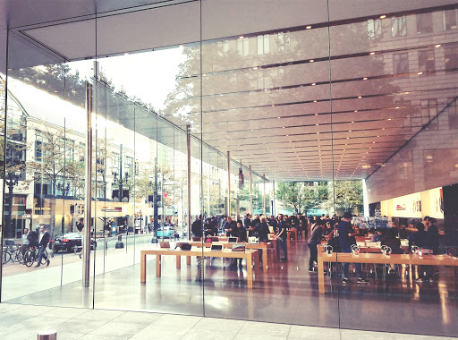 Computer Store «Apple Pioneer Place», reviews and photos, 450 SW Yamhill St, Portland, OR 97204, USA