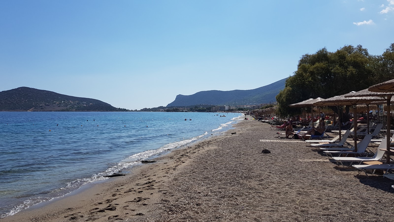 Foto van Avlaki beach II met ruime baai