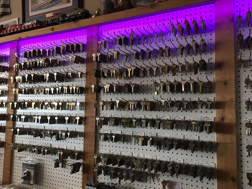 Locksmith «American Lock & Key», reviews and photos, 9516 Cortez Rd W #8, Bradenton, FL 34210, USA