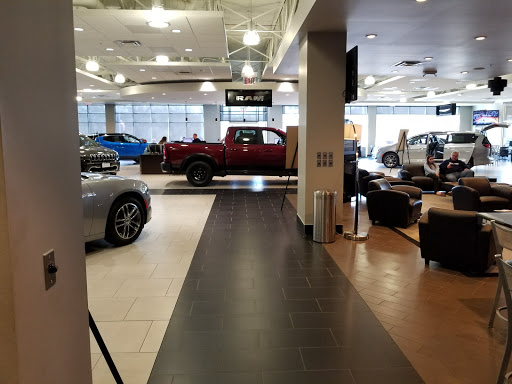 Car Dealer «Wickstrom Chrysler Jeep Dodge Ram», reviews and photos, 660 W Northwest Hwy, Barrington, IL 60010, USA