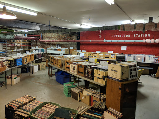 Record Store «Irvington Vinyl», reviews and photos, 9 Johnson Ave, Indianapolis, IN 46219, USA