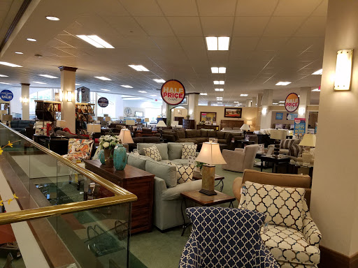 Furniture Store «Raymour & Flanigan Furniture and Mattress Store», reviews and photos, 641 Connecticut Ave, Norwalk, CT 06854, USA