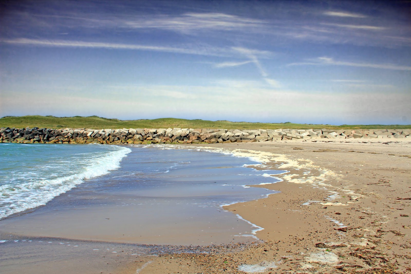 Foto di Hofde Beach - luogo popolare tra gli intenditori del relax