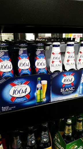 Liquor Store «Shoregate Beverage & Liquor», reviews and photos, 30498 Lakeshore Blvd, Willowick, OH 44095, USA