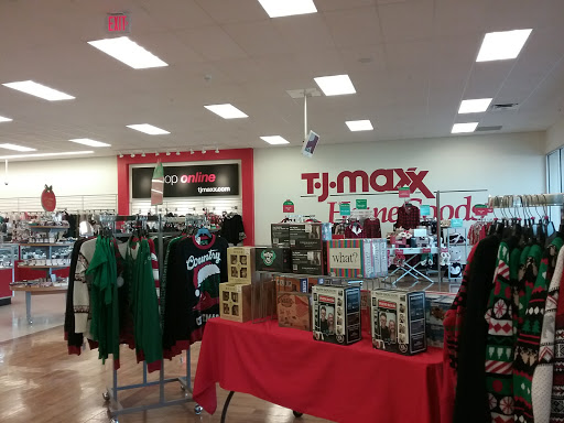 Department Store «T.J. Maxx & HomeGoods», reviews and photos, 715 E Dundee Rd, Palatine, IL 60074, USA