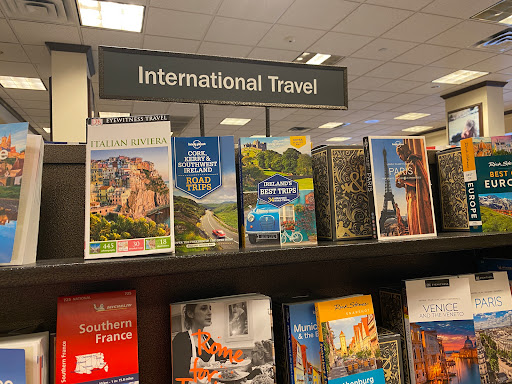 Book Store «Barnes & Noble», reviews and photos, 152 Miracle Mile, Coral Gables, FL 33134, USA