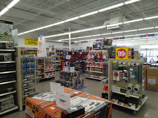Hardware Store «Harbor Freight Tools», reviews and photos, 990 N Court St, Medina, OH 44256, USA
