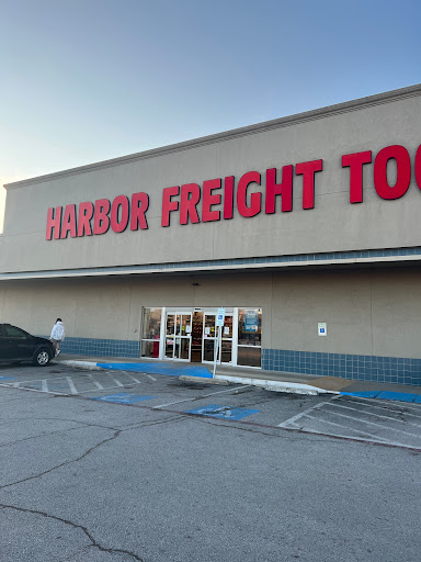 Hardware Store «Harbor Freight Tools», reviews and photos, 6508 Skillman St, Dallas, TX 75231, USA