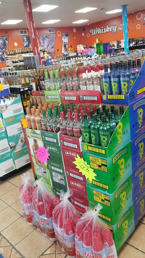 Liquor Store «Den Liquors», reviews and photos, 606 S 6th St, Champaign, IL 61820, USA