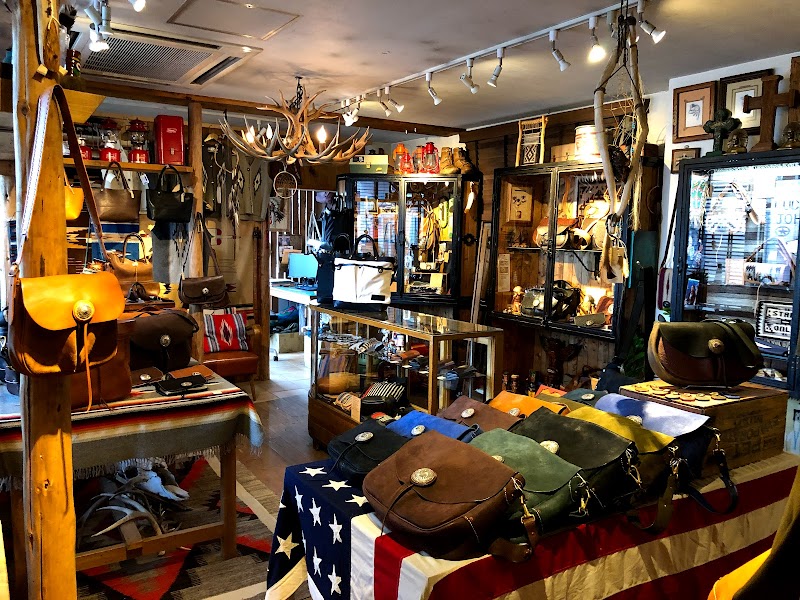 ラッキージョン 鎌倉店 神奈川県鎌倉市由比ガ浜 革製品専門店 グルコミ